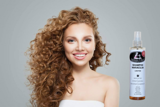 Come scegliere lo SHAMPOO giusto per i propri capelli ricci?