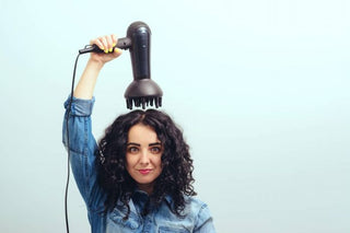 Come asciugare i capelli ricci?